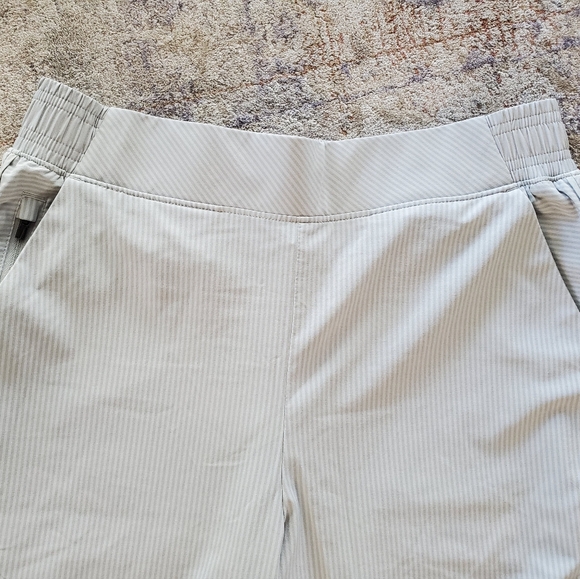 Athleta Brooklyn Jogger, Coastal Grey, Size 10 - Picture 3 of 5